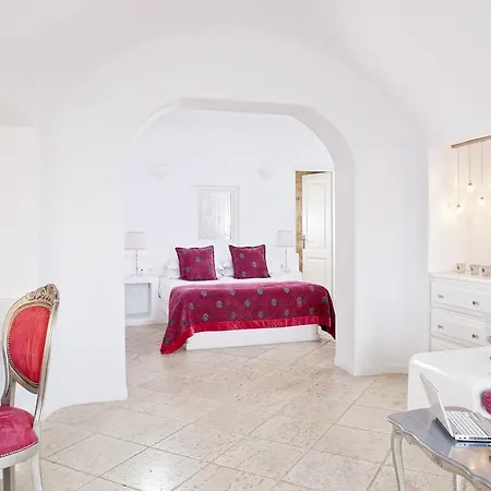 Otel Above Blue Imerovigli (Santorini)